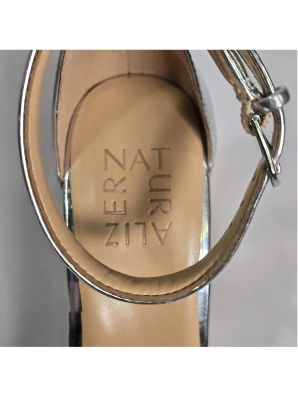 Naturalizer Joy Platform Sandals Silver Block Heel Comfort 6 Wide Wedding ($150)